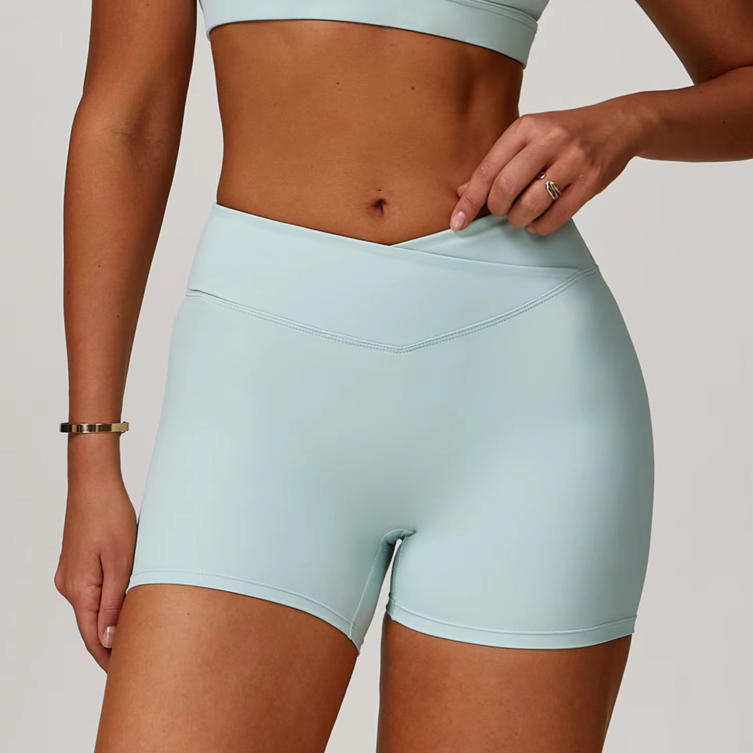 Conjunto gym mujer MOVEON alto rendimiento
