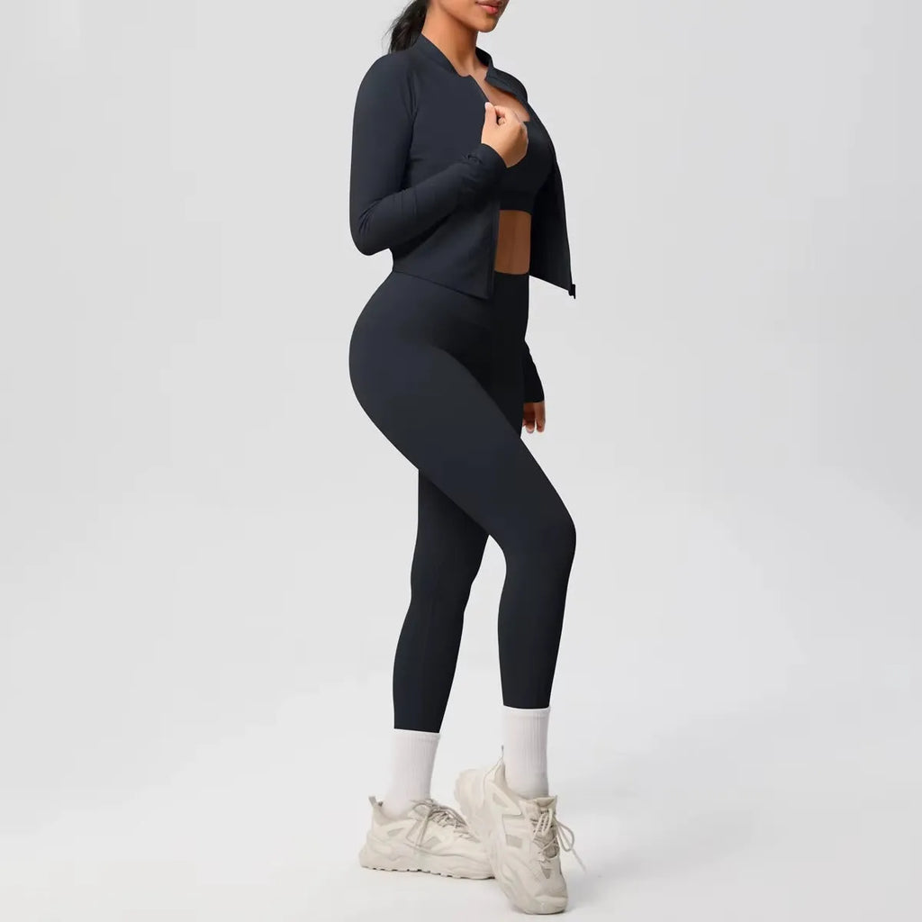 Set gym mujer 3 piezas diseño moderno
