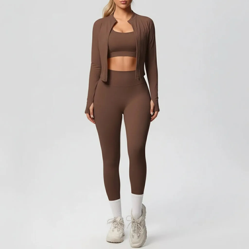 Set gym mujer 3 piezas diseño moderno
