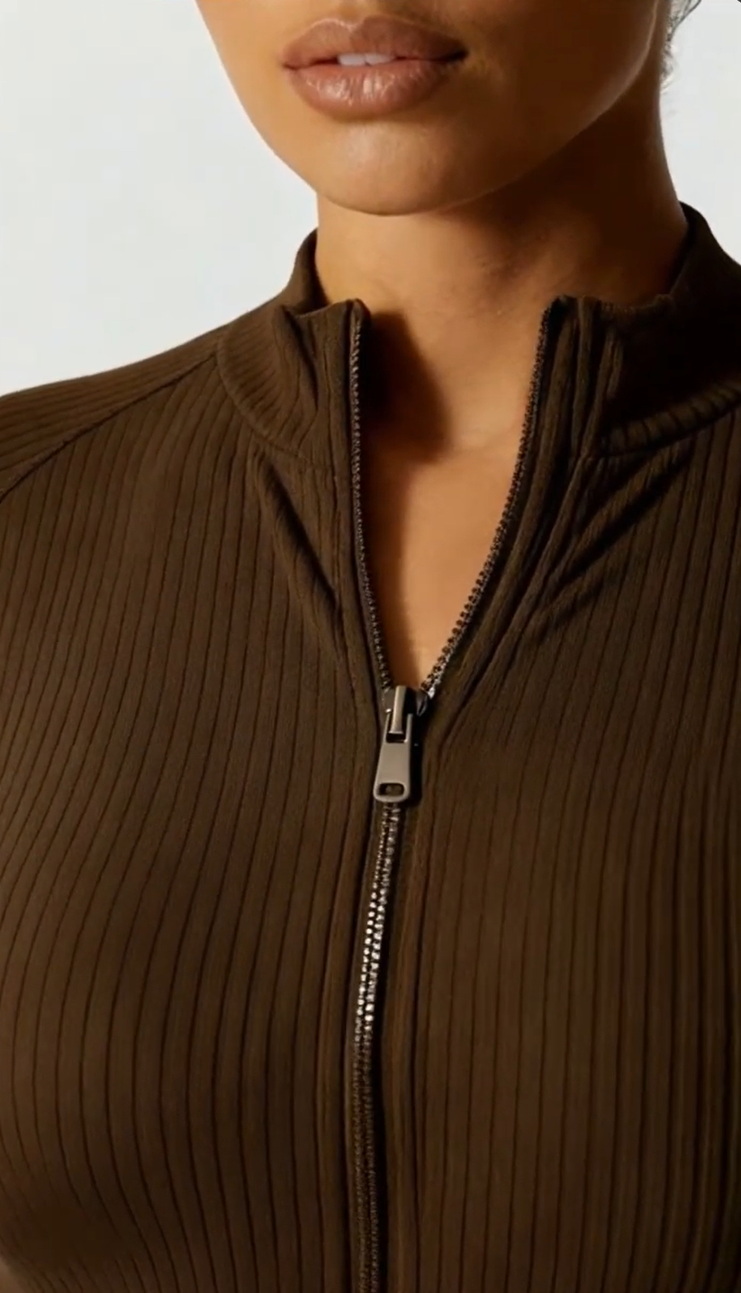 Mono deportivo térmico mujer cremallera cómoda y ajustada
